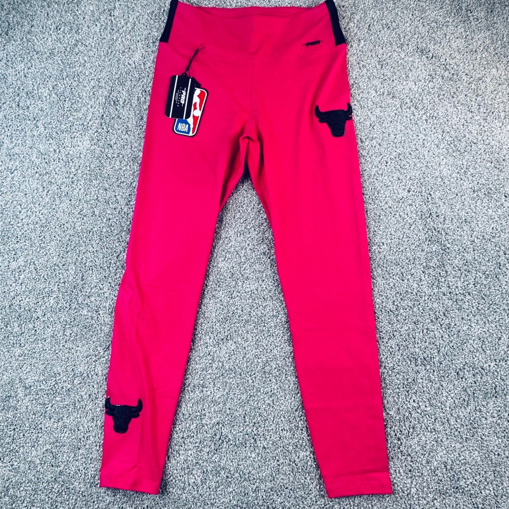Team Pro Standard Chicago Bulls Legging Womens Medium Pink Yoga Workout NWT $50